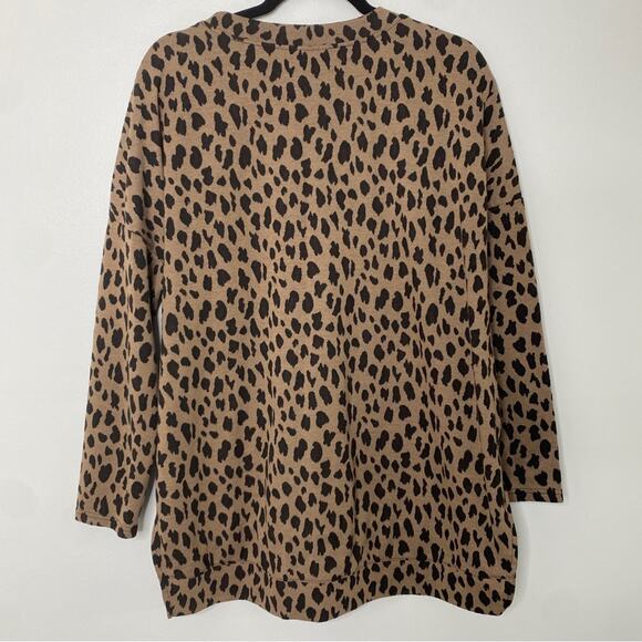 Amaryllis Leopard Cheetah Animal Print Mob Wife Sweater 3/4 Sleeves Size Large - Picture 3 of 9